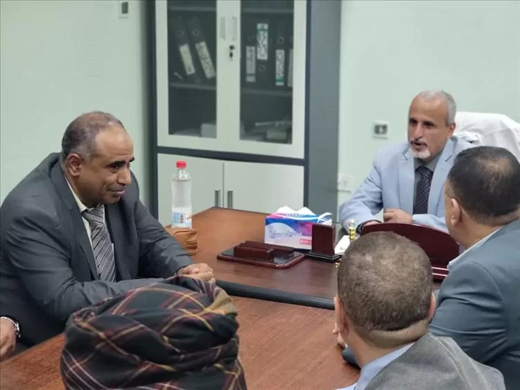 تدشين مشروع القسائم الصحية لخدمات الصحة الانجابية وزيارة عدد من المرافق الصحية بأبين.