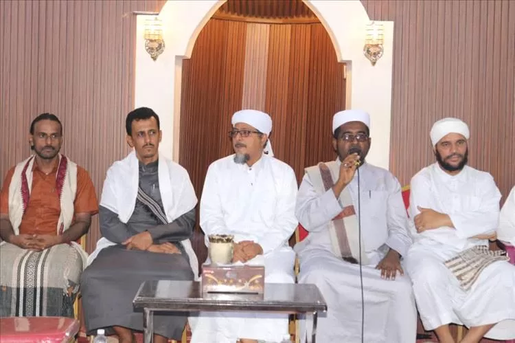 الوكيل الجيلاني يشهد العرس الجماعي الخيري الأول لإتحاد الملتقيات الشبابية التطوعية بساحل حضرموت