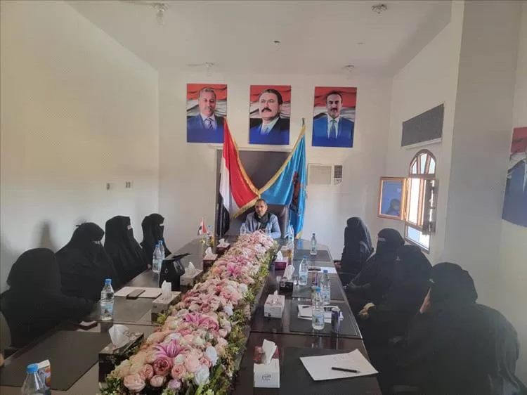 خلال ترؤسه إجتماعاً تنظيمياً للقطاع النسوي بمارب ..الصيادي يؤكد الدور المحوري للمرأة المؤتمرية في قضايا المجتمع