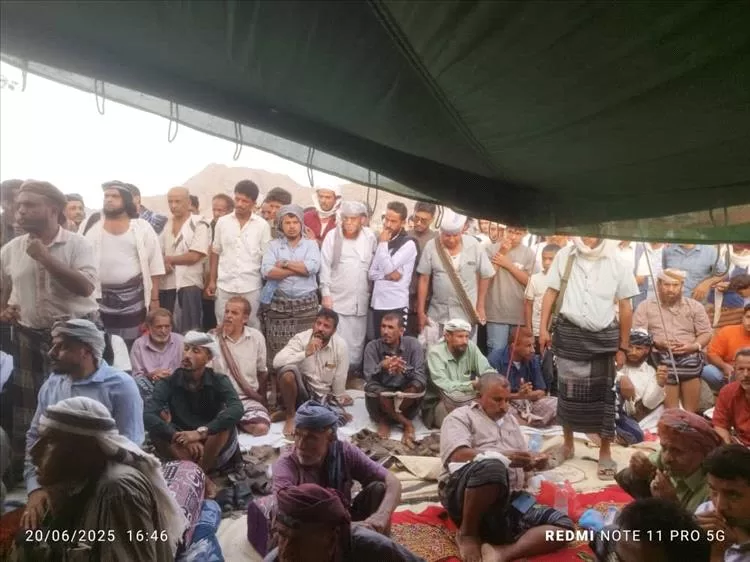 أبناء المنطقة يعلنون تأييدهم لمبادرة فتح طريق ثرة ويستنكرون حملات التخوين والبلاغات الكيدية..