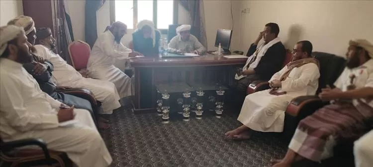 في لقاء موسّع بعتق.. مدير أوقاف شبوة يؤكد على دور المنابر في نشر الاعتدال