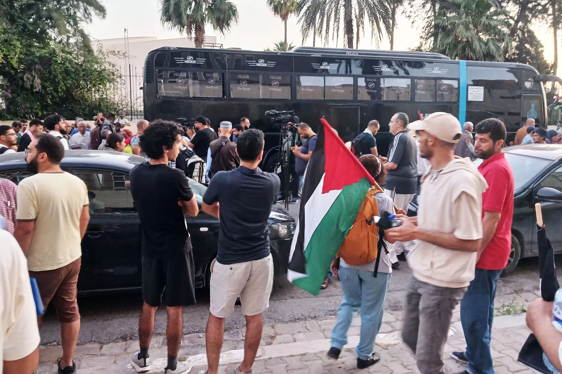 التقدم العربي نحو غزة… قافلة الصمود تعكس التضامن وتوجه رسائل تحدي للاحتلال