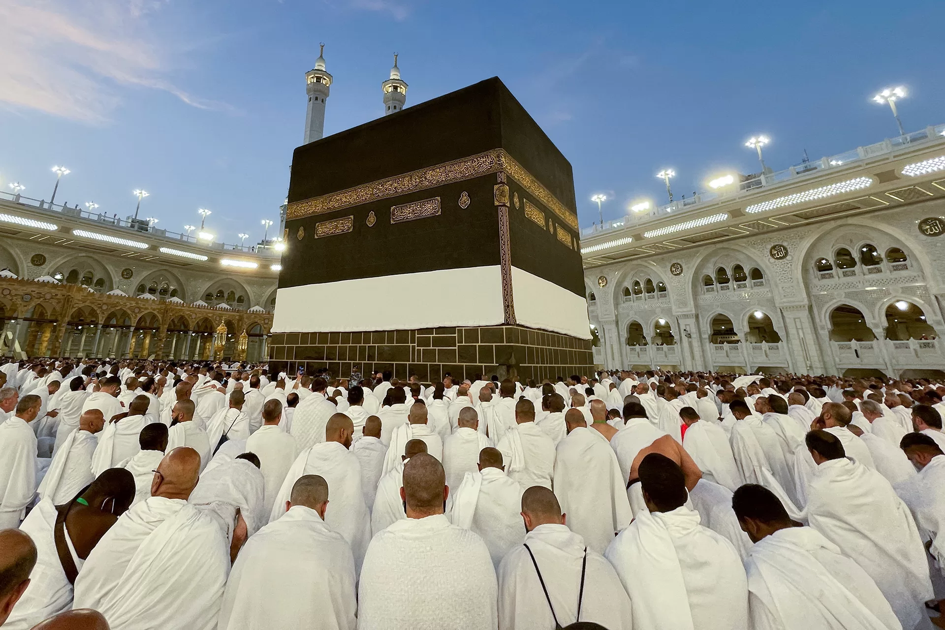 الحج خطوة بخطوة: دليل مصور شامل لمناسك الحج في مكة المكرمة