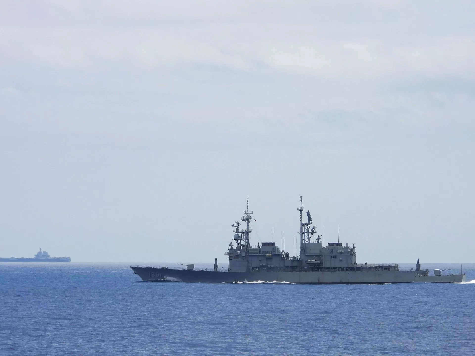 تايوان: الصين نشرت حاملتي طائرات وعشرات السفن حول الجزيرة