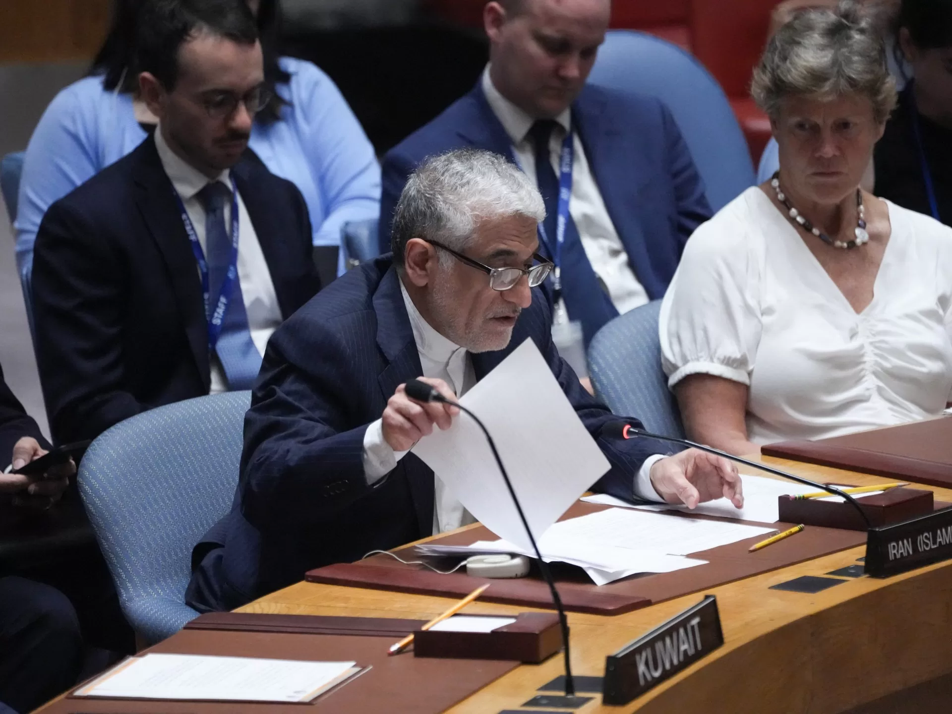 جدل في مجلس الاستقرار إثر الضربات الأميركية على إيران