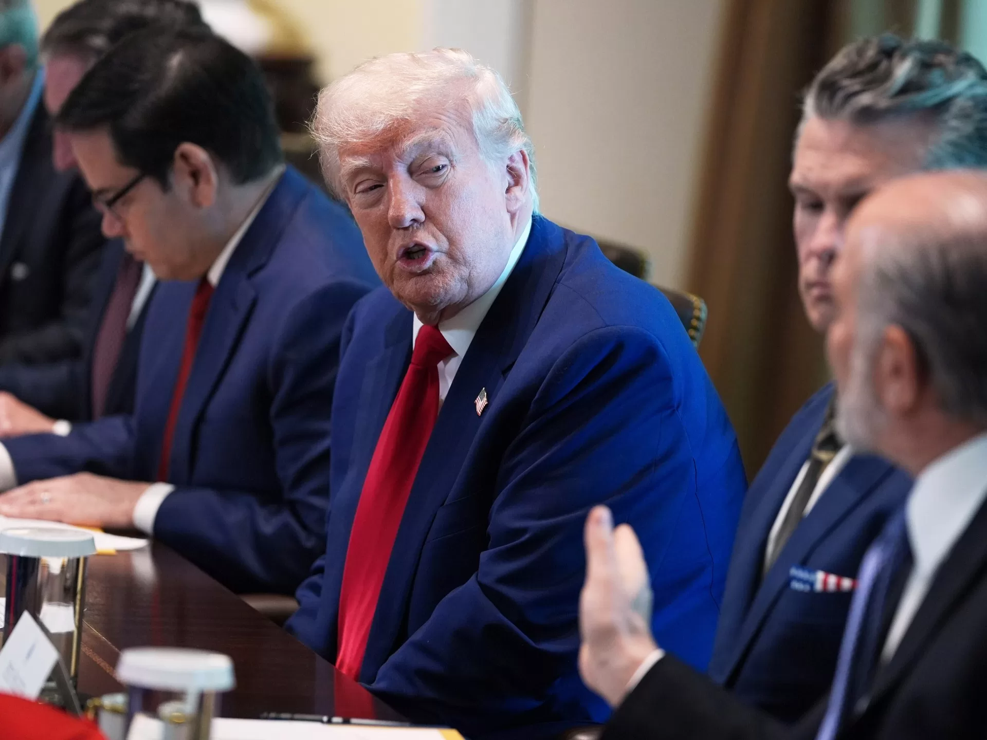 حلفاء ترامب ينفضون عنه بسبب الوضع في إسرائيل