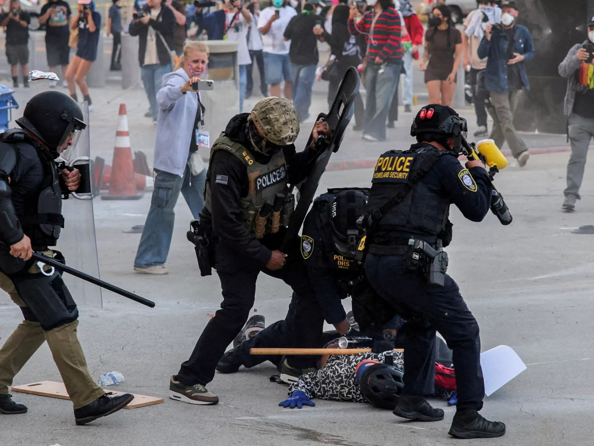 كاتب أميركي: الولايات المتحدة لم تعد بلدا مستقرا