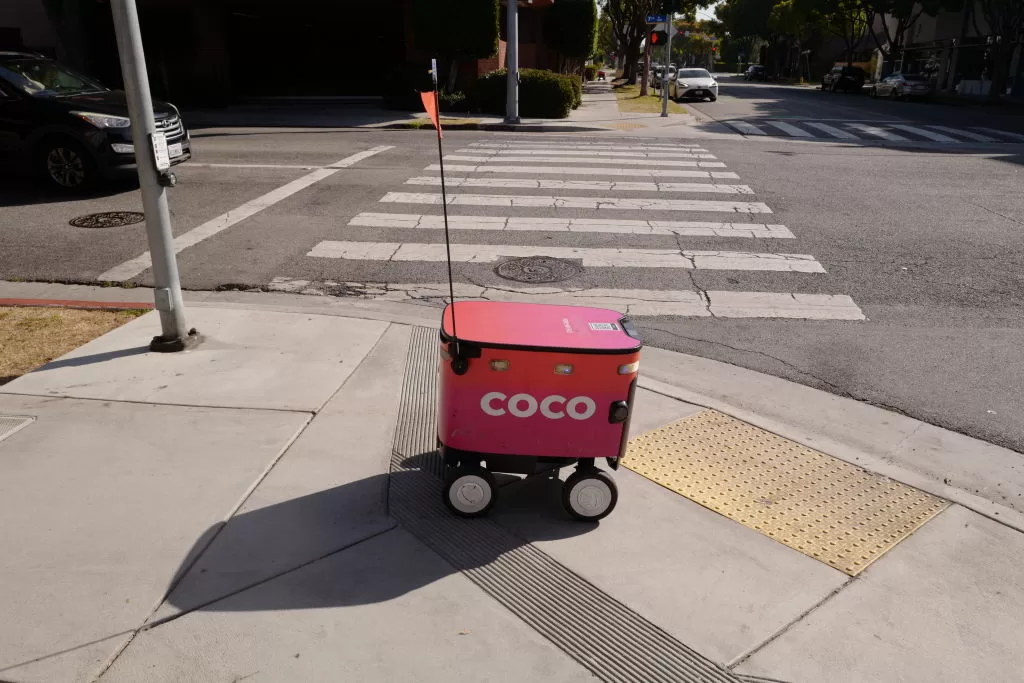 Coco Robotics, robots, delivery robots