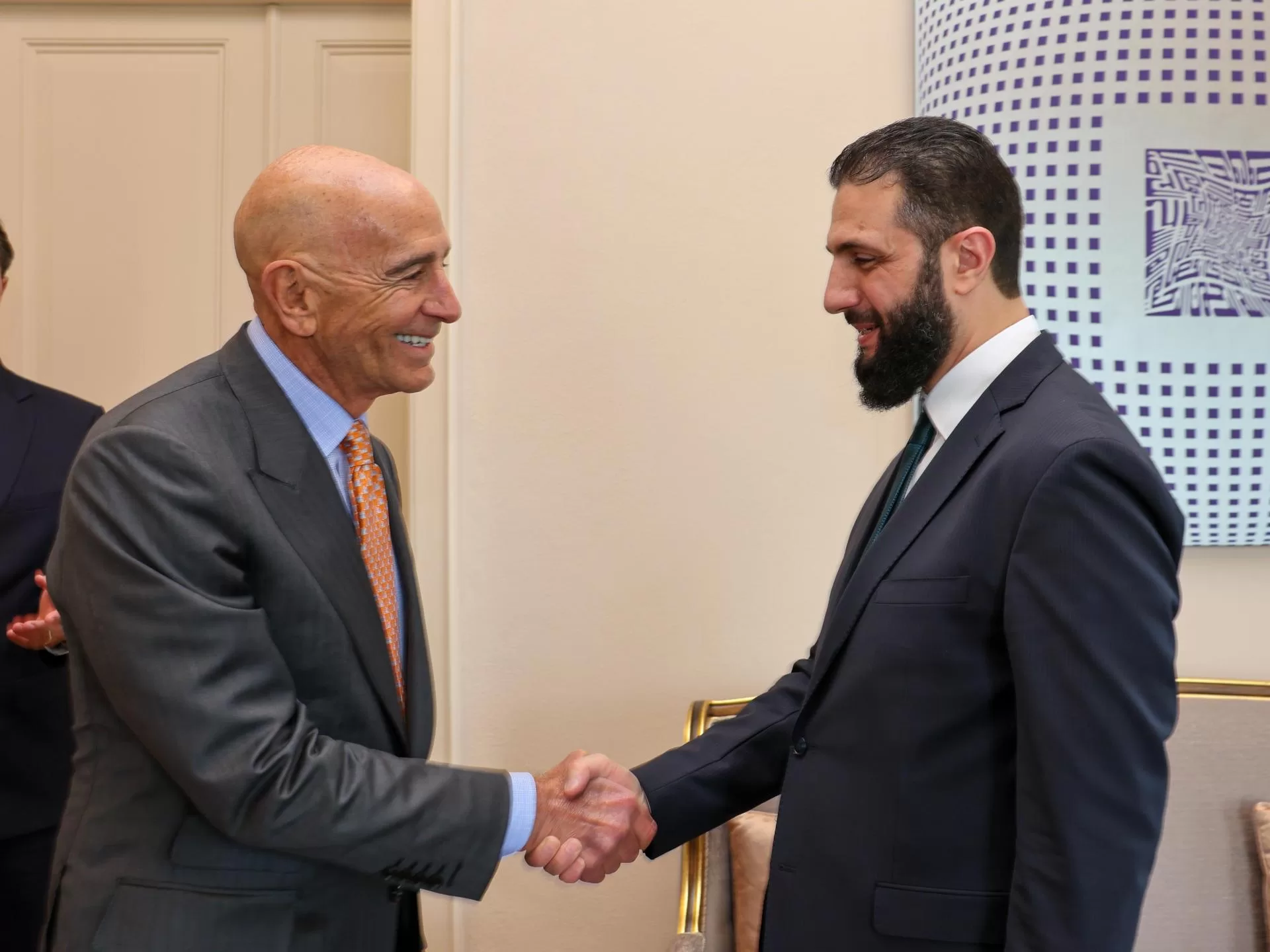 لماذا احتضن الغرب سوريا وتخلى عن أفغانستان؟