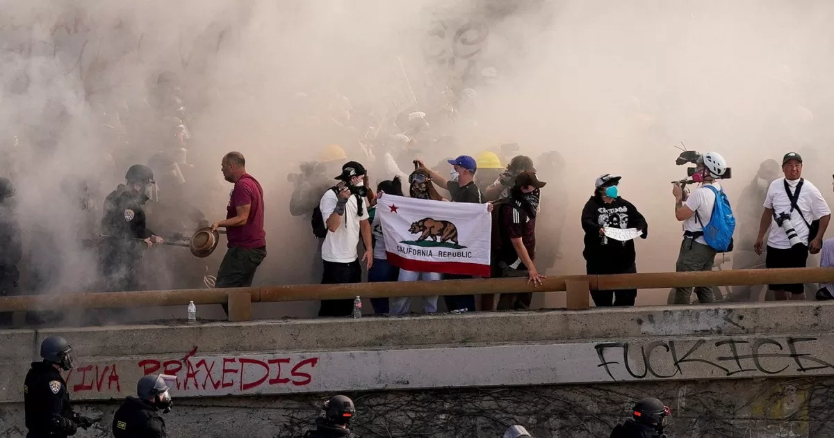 هل أرسل ترامب الحرس الوطني إلى لوس أنجلوس لوقف الشغب حقا؟