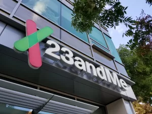 23andMe تقول إن 15% من العملاء طلبوا حذف بياناتهم الجينية منذ الإفلاس
