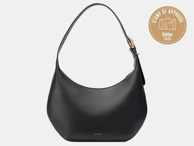 حقيبة كتف سوداء