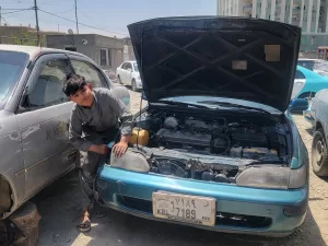 40% من العمال في أفغانستان هم أطفال.. والفتيات يعملن في صمت.