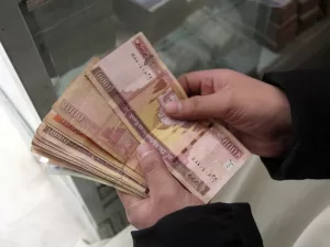 أحاديث أفغانية مع روسيا والصين بشأن تبادل العملات الوطنية