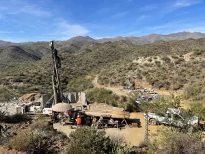 أريزونا: المعادن تتراجع بينما يفتقد كاي موارد التوقعات