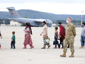 أفغانستان تُعلن عن عفو عام للمساعدين الأمريكيين والغربيين