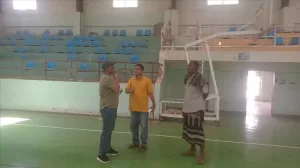 أنباء وردت الآن – منظمة هيلب كود تتباحث مع مدير مكتب الفئة الناشئة والرياضة في لحج حول تأهيل المنشآت الرياضية