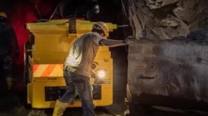 إكوادور تعيد فتح سجل تراخيص التعدين بعد سبع سنوات