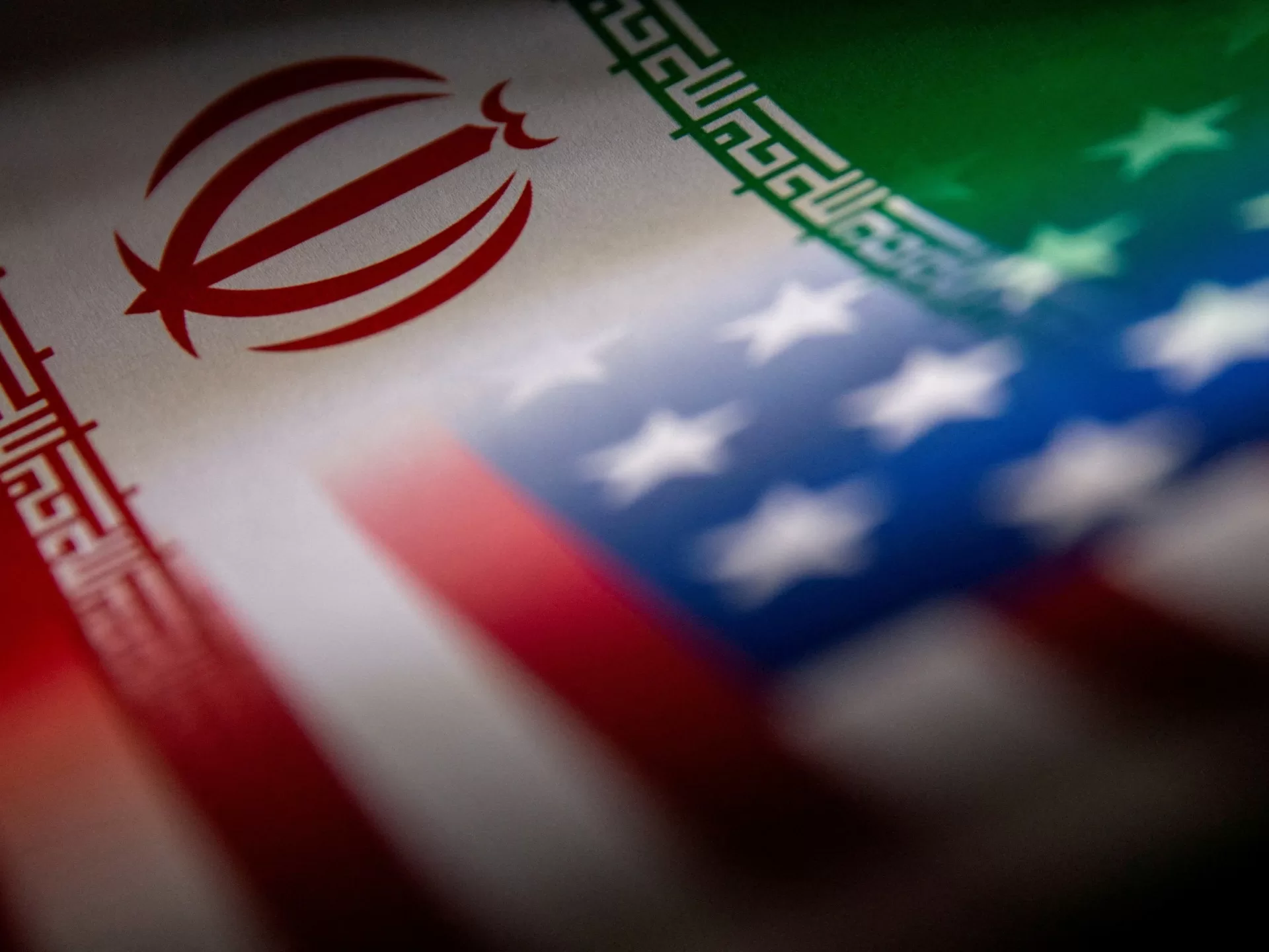 إيران تندد بالتمييز العنصري في قرار حظر السفر إلى الولايات المتحدة