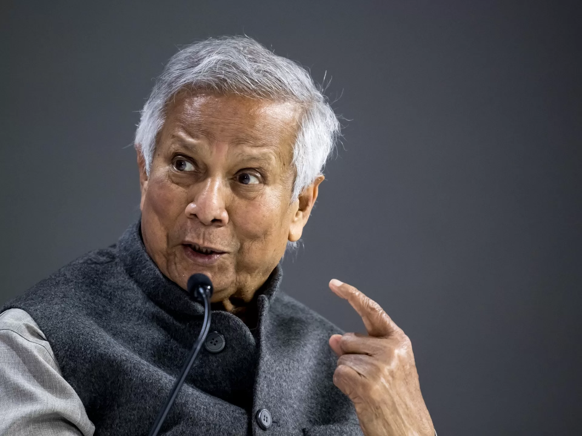 إيكونوميست: بنغلاديش ترتكب خطأ فادحا الانتقام مناف للإصلاح