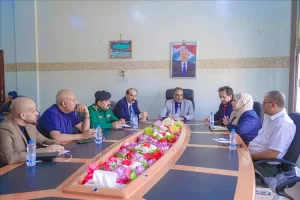 اخبار المناطق – اللجنة الوطنية للتحقيق تجتمع مع السلطات المحلية والاستقرارية في شبوة وتثني على…