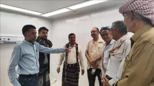 اخبار المناطق – رئيس جمعية يافع الأمريكية يزور مشروع تجديد مستشفى رصد في أبين