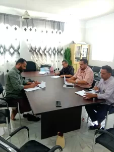 اخبار المناطق – مدير عام لودر يجتمع بإدارتي الرعاية الطبية ومستشفى محنف لبحث الحالة الصحية