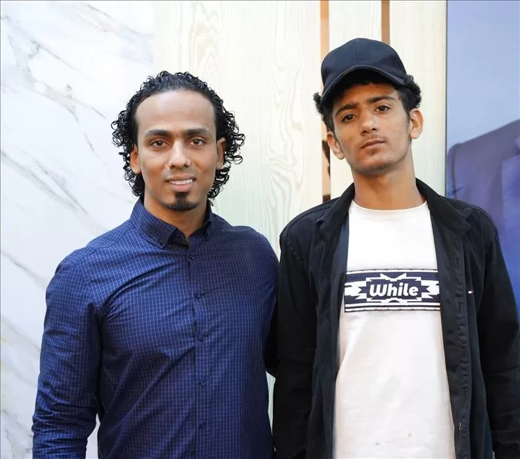 السقاف يكرم شاباً أنقذ غريقاً في ساحل جولدمور بالتواهي