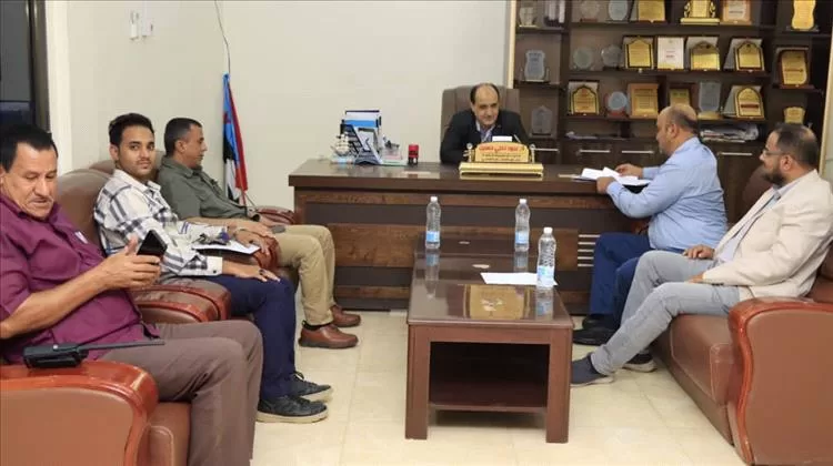 المستشار العيسائي يؤكد قيامهم بتحريز كمية طماطم معلبة وإحالتها إلى نيابة الصناعة والتجارة م/عدن