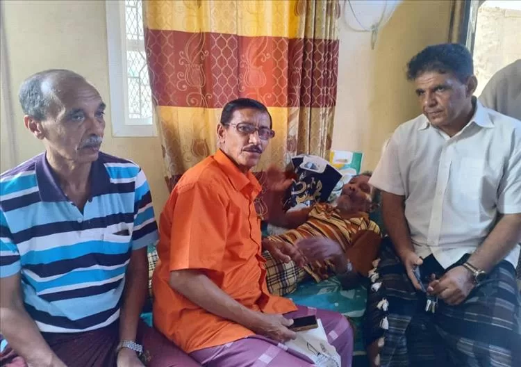 رئيس اتحاد الشرطة الرياضي يقوم بواجب الزيارة للكابتن علي نشطان