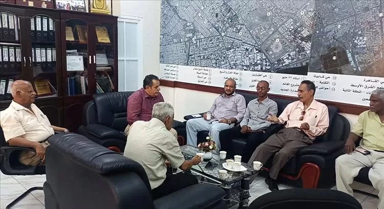 تعاون مشترك بين مستشفى الأمراض النفسية وصندوق النظافة بعدن لخلق بيئة صحية بالمستشفى