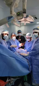 اخبار عدن – مدينة عدن تشهد تطوراً ملحوظاً في جراحة العمود الفقري.. 24 عملية ناجحة خلال شهر مايو