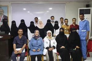 اخبار عدن – مستشفى عبود العسكري يحتفل بتخريج الدفعة الأولى من طلاب ودعاات التمريض في عدن