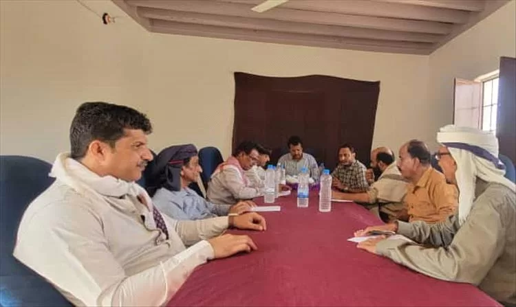 تنفيذي رضوم شبوة يعقد دورته الاعتيادية ويشيد بدور المحافظ ابن الوزير في بدء العمل بتنفيذ مشروع مياه بيرعلي