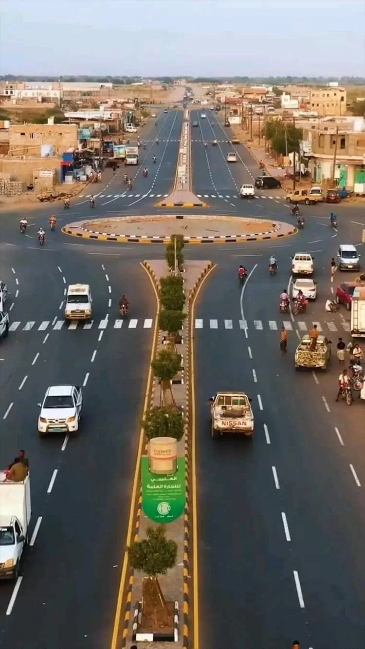 المخا.. من قرية نائية إلى مدينة نابضة بالحياة بجهود طارق صالح