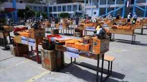 اخبار وردت الآن – تعز: تسليم مشاريع التنمية الماليةية لطلبة معهد احتراف من الأسر المحتاجة