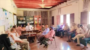 اخبار وردت الآن – مدير الرعاية الطبية في أبين يُنظم اجتماعاً شاملاً مع مدراء الأقسام والموظفين