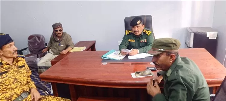 مدير عام شرطة شبوة يتفقد إدارة البحث الجنائي ويشدد على سرعة البت في قضايا المواطنين