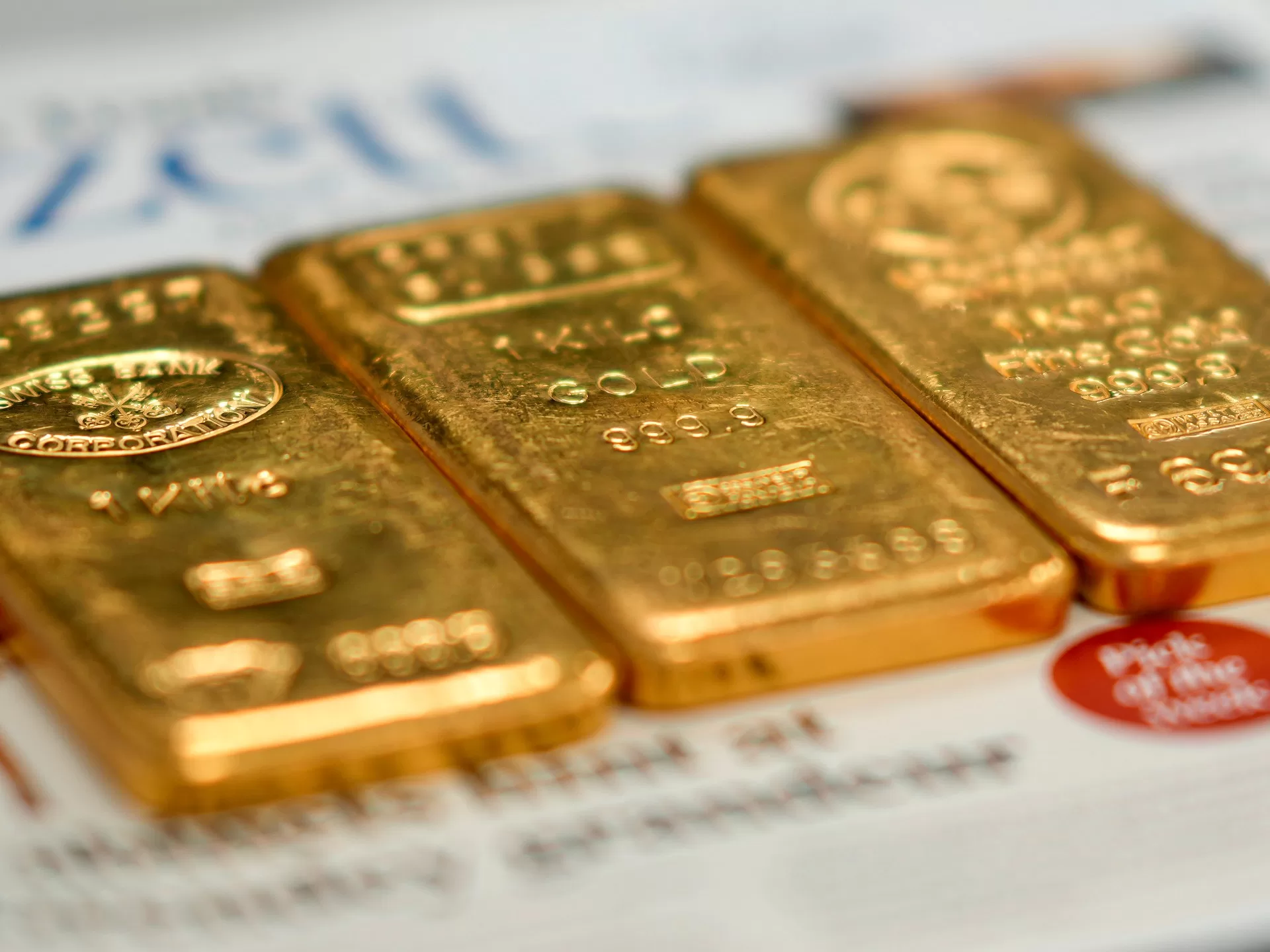 البنوك المركزية في أفريقيا تعزز احتياطاتها من الذهب لمواجهة التقلبات المالية.