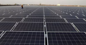 استثمارات الصين في الطاقة المتجددة تتفوق على الوقود الأحفوري