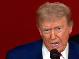 الاستهداف الأمريكي لإيران وتأثيره على الديناميات في العلاقات الدولية