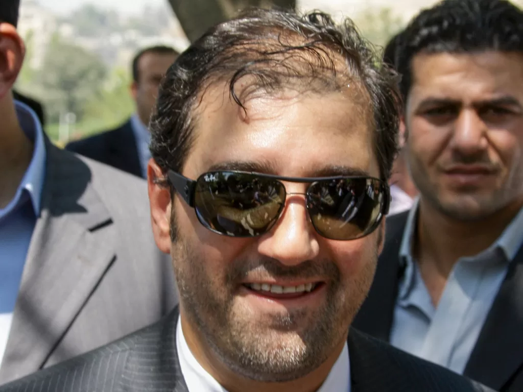شارك الأسد وغسل أموال صدام حسين.. القصة الكاملة لرامي مخلوف