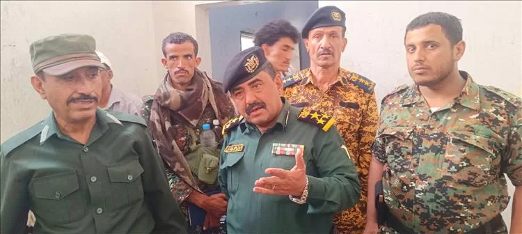 مدير عام شرطة شبوة يتفقد إدارة البحث الجنائي ويشدد على سرعة البت في قضايا المواطنين