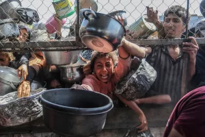 تلغراف: في أعماق وكالة المساعدات التي تُثير الخوف والفوضى في غزة