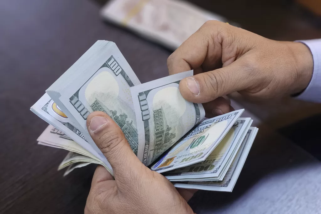اتجاه أفريقي لتقليص دور الدولار في التعاملات رغم الضغط الأميركي