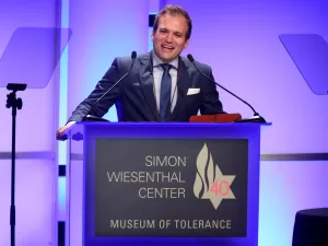 جوني مور: قس أميركي داعم لإسرائيل يتولى قيادة “المنظمة الإنسانية في غزة”