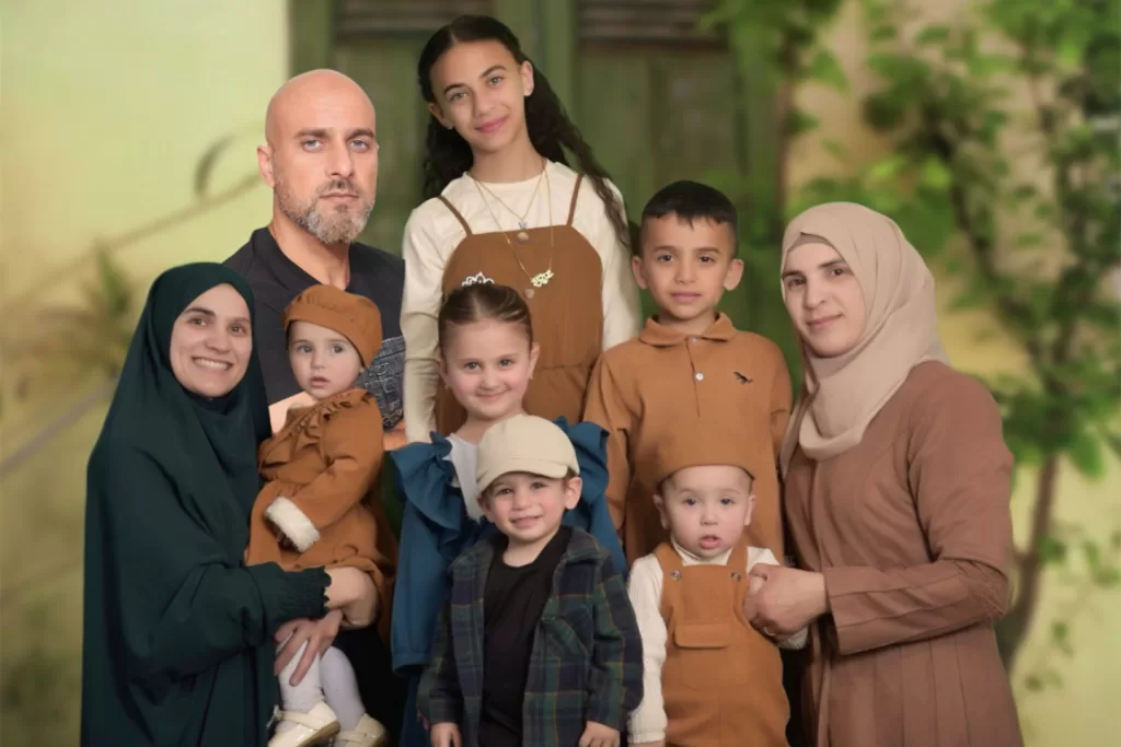 مشاهرة للجزيرة نت: لأول مرة أسمع كلمة "بابا" من أطفال نُطفي المهربة