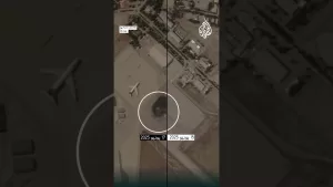 شاهد آثار الاستهداف الإسرائيلي لطائرة داخل مطار مشهد الدولي