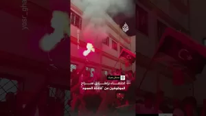 شاهد احتفاء بإطلاق سراح الموقوفين من “قافلة الصمود”