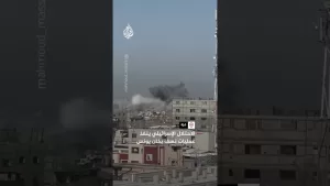 شاهد الاحتلال الإسرائيلي ينفذ عمليات نسف بخان يونس